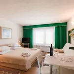 Апартаменты Lauschiges Nur 200 Meter Zum Sandstrand Mit Meerblick, Grill, Klima